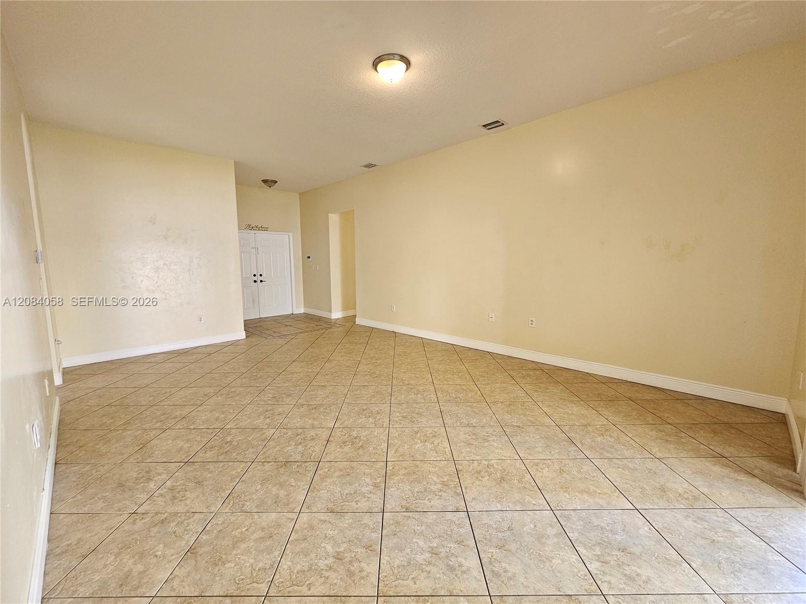 14209 SW 160 CT — Photo 3