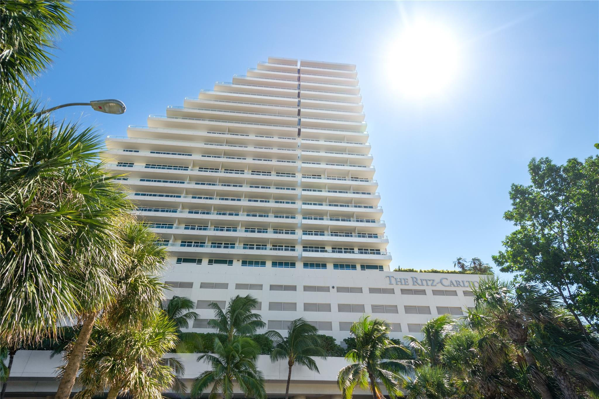 1 N Fort Lauderdale Beach Boulevard # 1807 — Photo 2