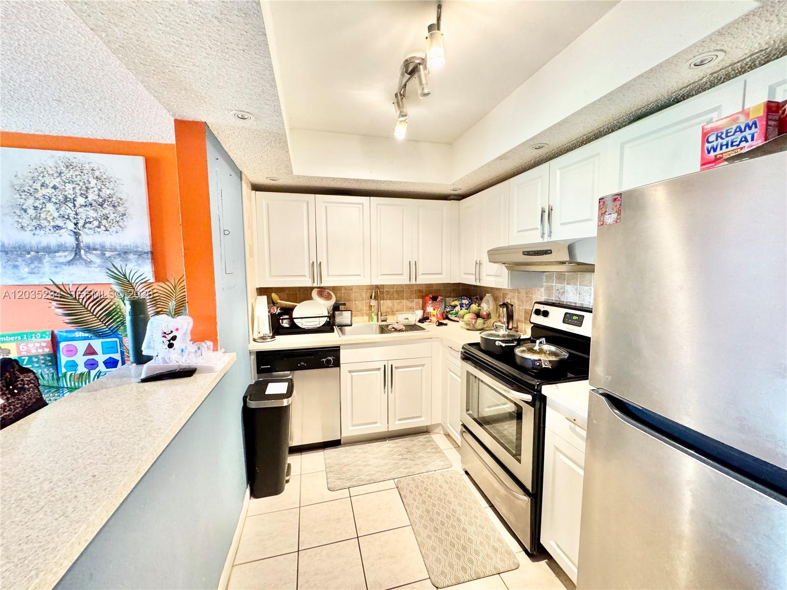 5570 NW 44th St # 408A — Photo 3
