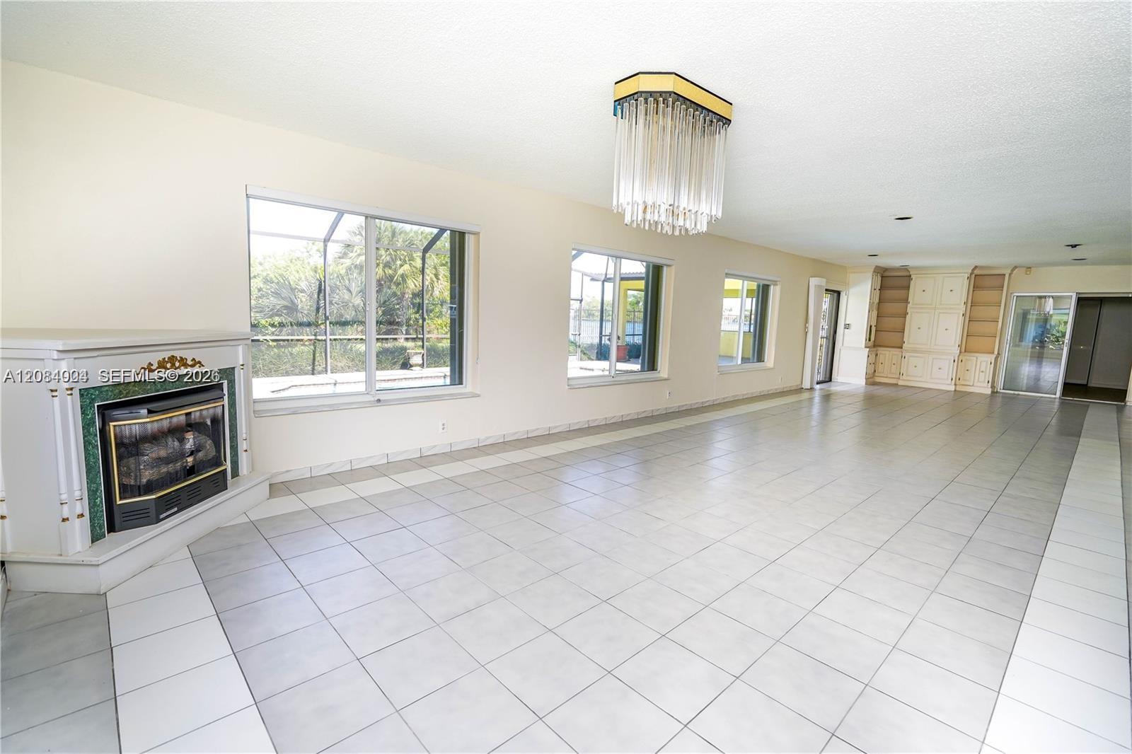 9299 NW 13th Ave — Photo 5