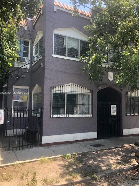 125 NW 7th Ave # 1, Miami FL 33128