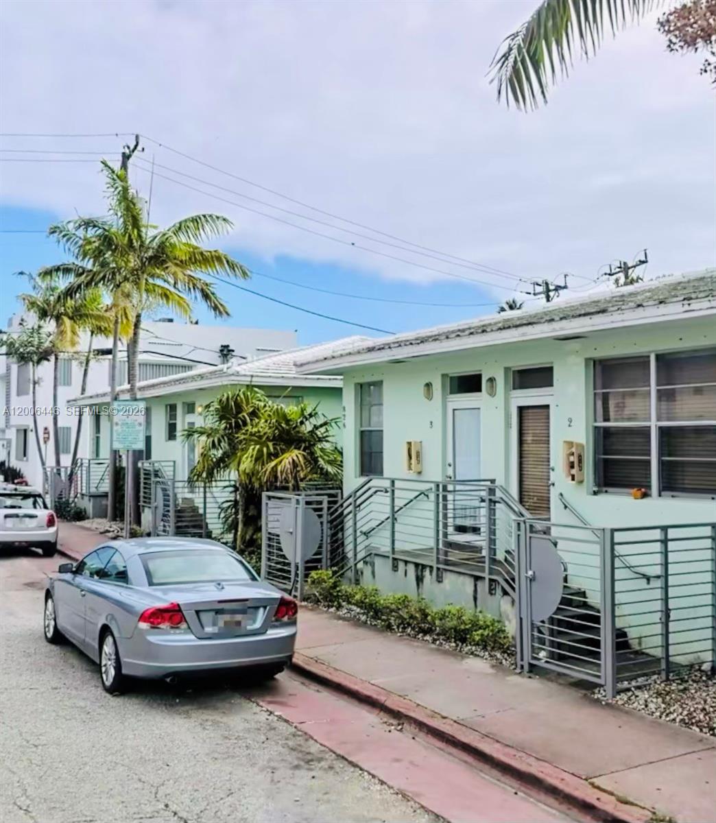 826 7th St # 3, Miami Beach FL 33139