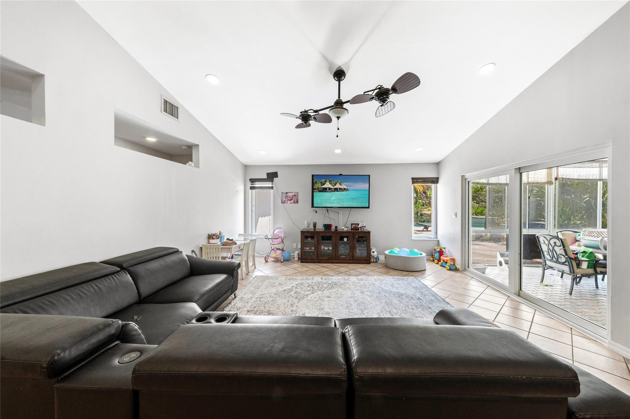 14463 SW 16TH Court — Photo 4
