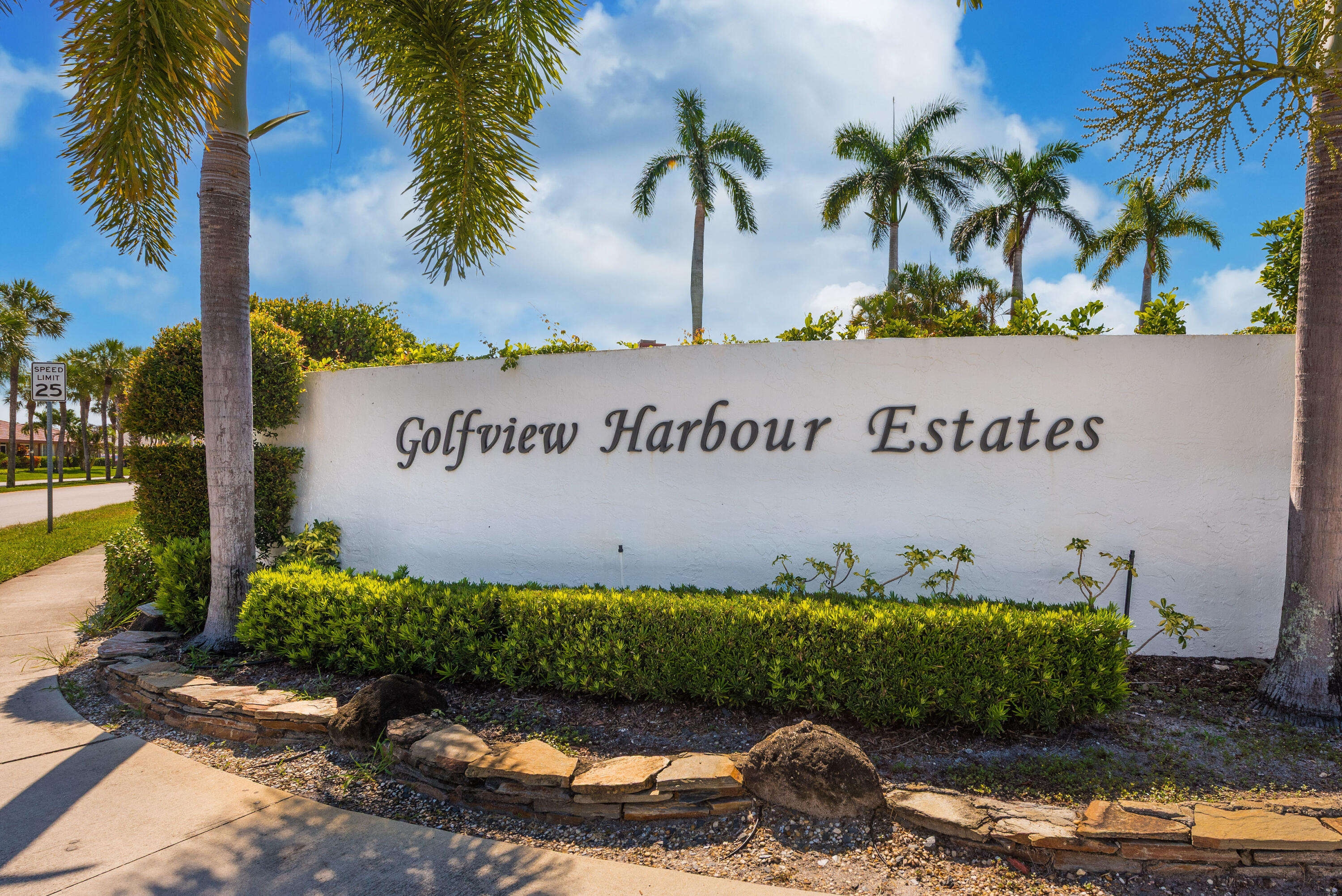 1315 SW 25TH Avenue, Boynton Beach FL 33426