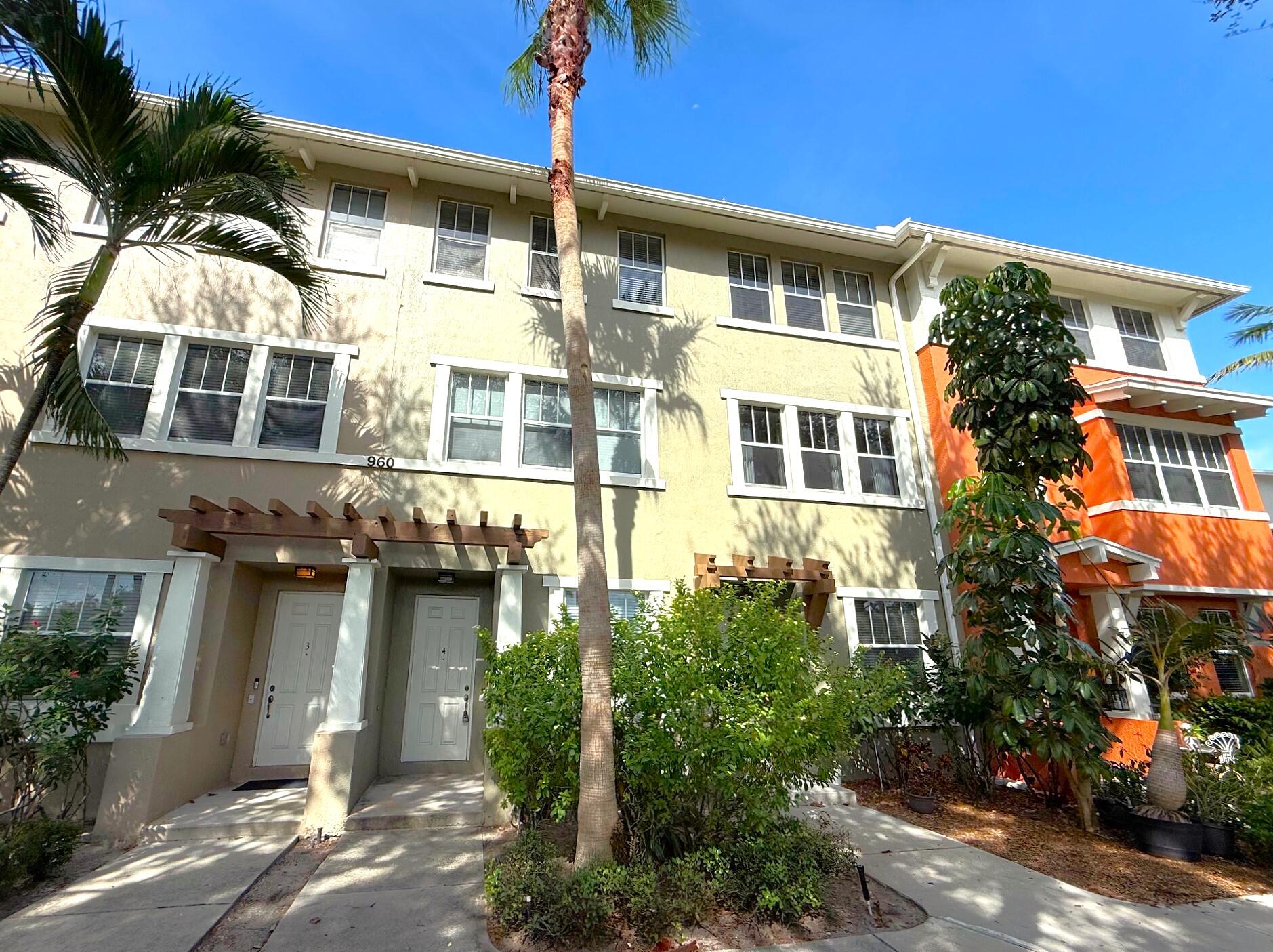 960 MILLBRAE Court # 4, West Palm Beach FL 33401