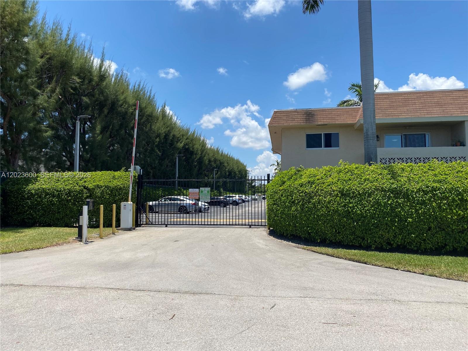 14500 SW 88th Ave # 224, Palmetto Bay FL 33176