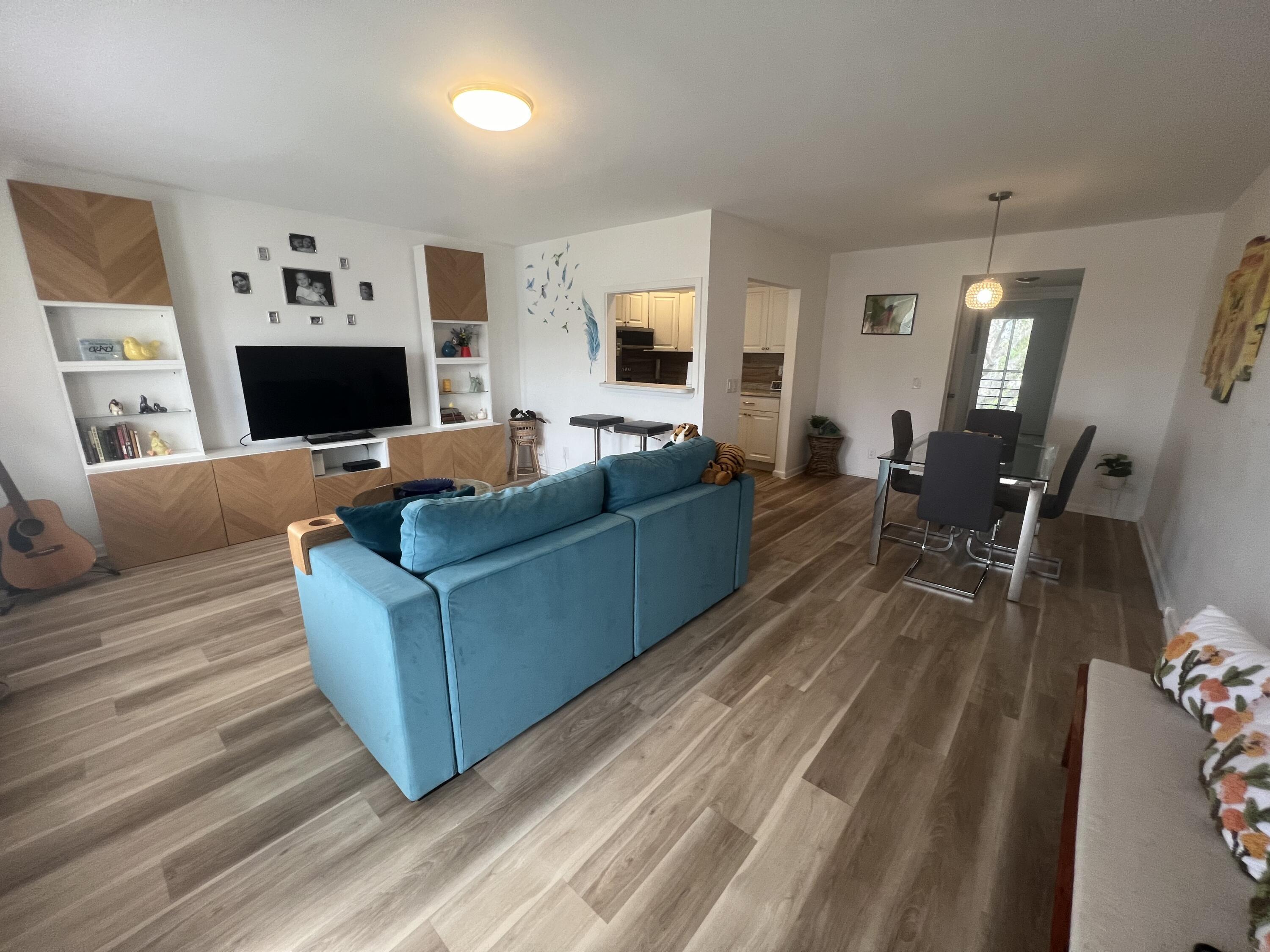79 Dorset B — Photo 3
