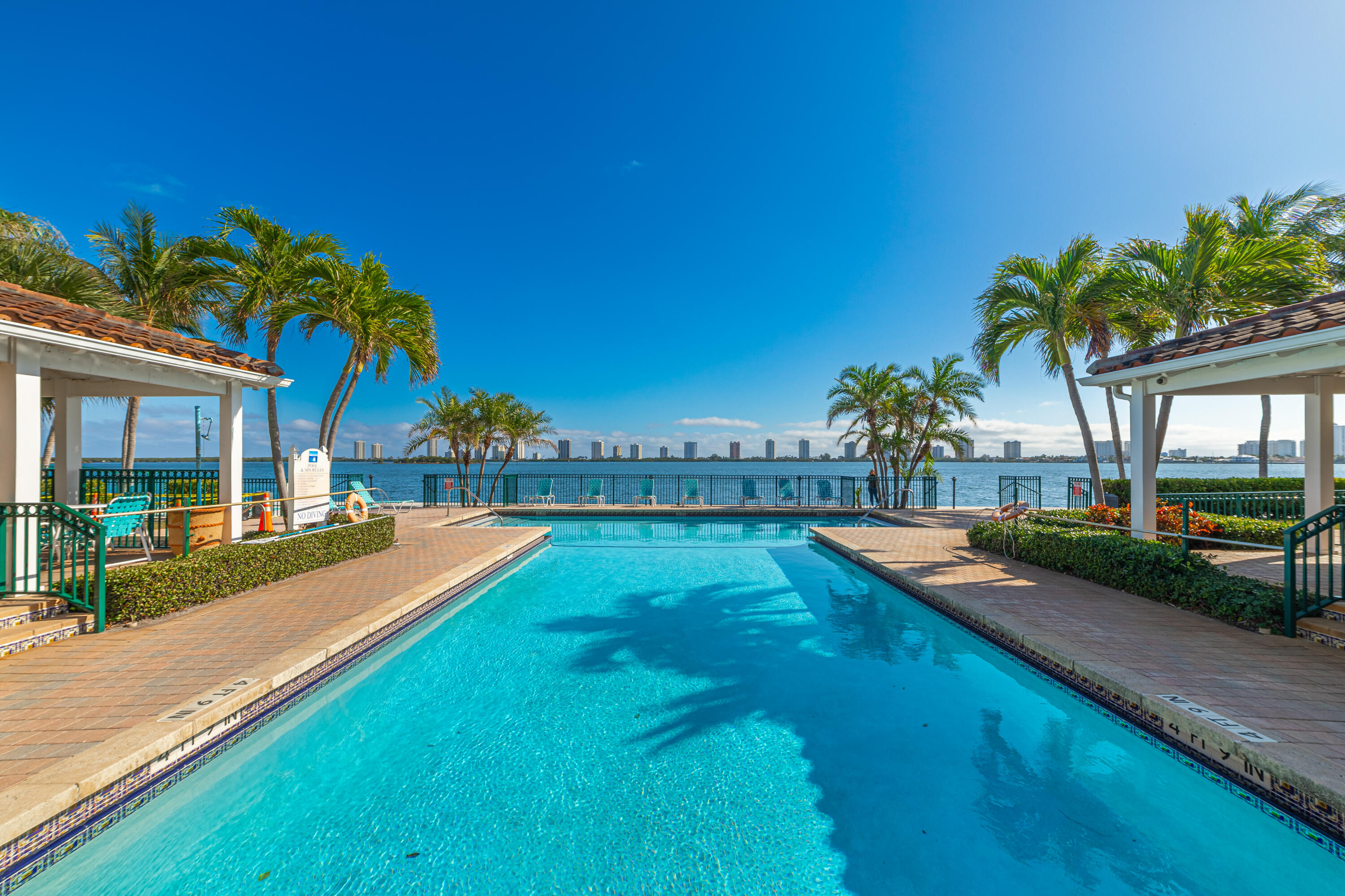 1145 Lake Shore Drive # 206, Lake Park FL 33403