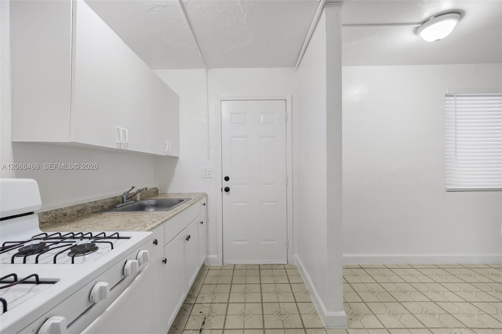 126 SW 18th Ave # 4 — Photo 2