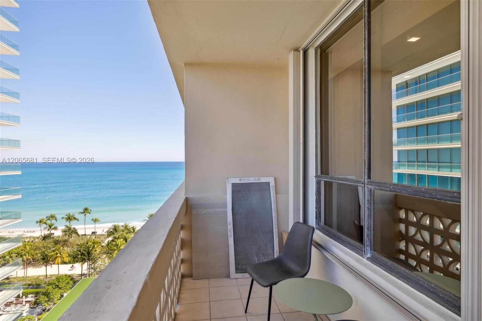 10185 Collins Ave # 1223 — Photo 2