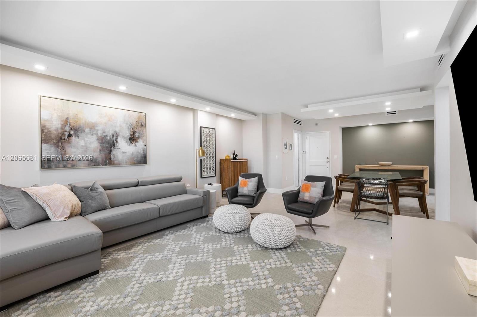 10185 Collins Ave # 1223 — Photo 4