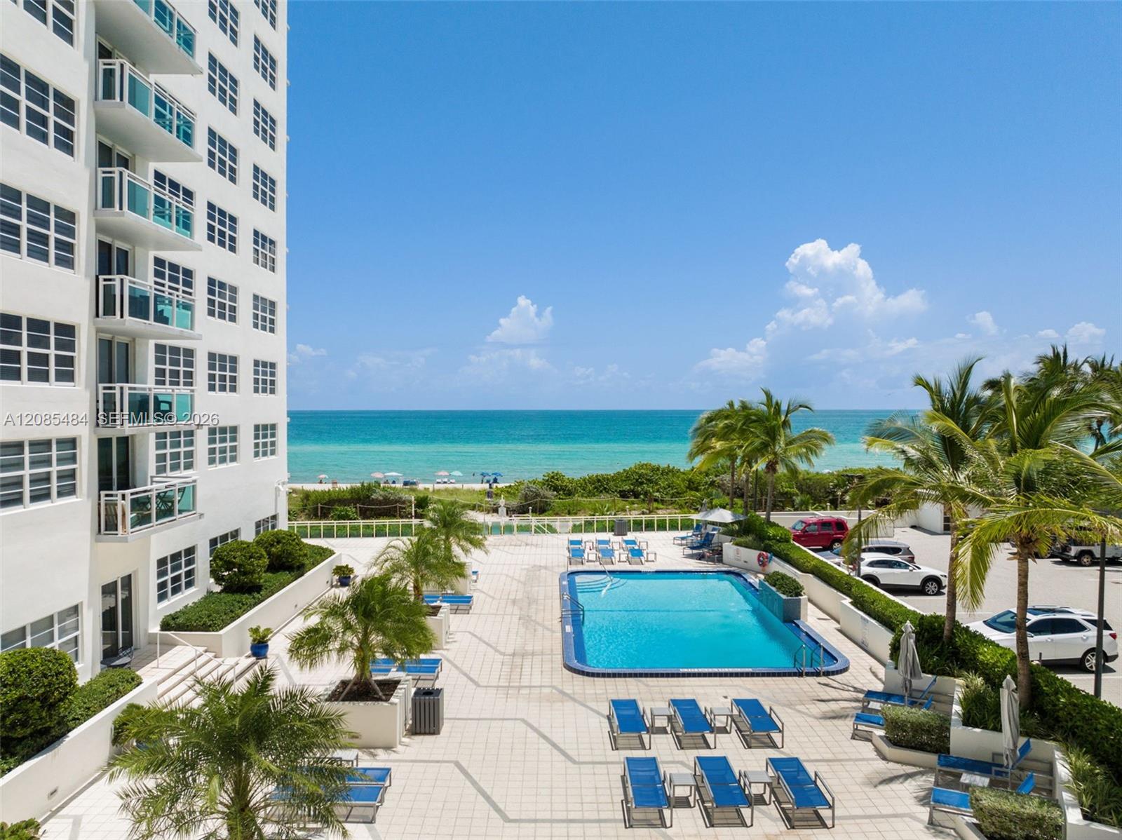 6917 Collins Ave # 1520 — Photo 2