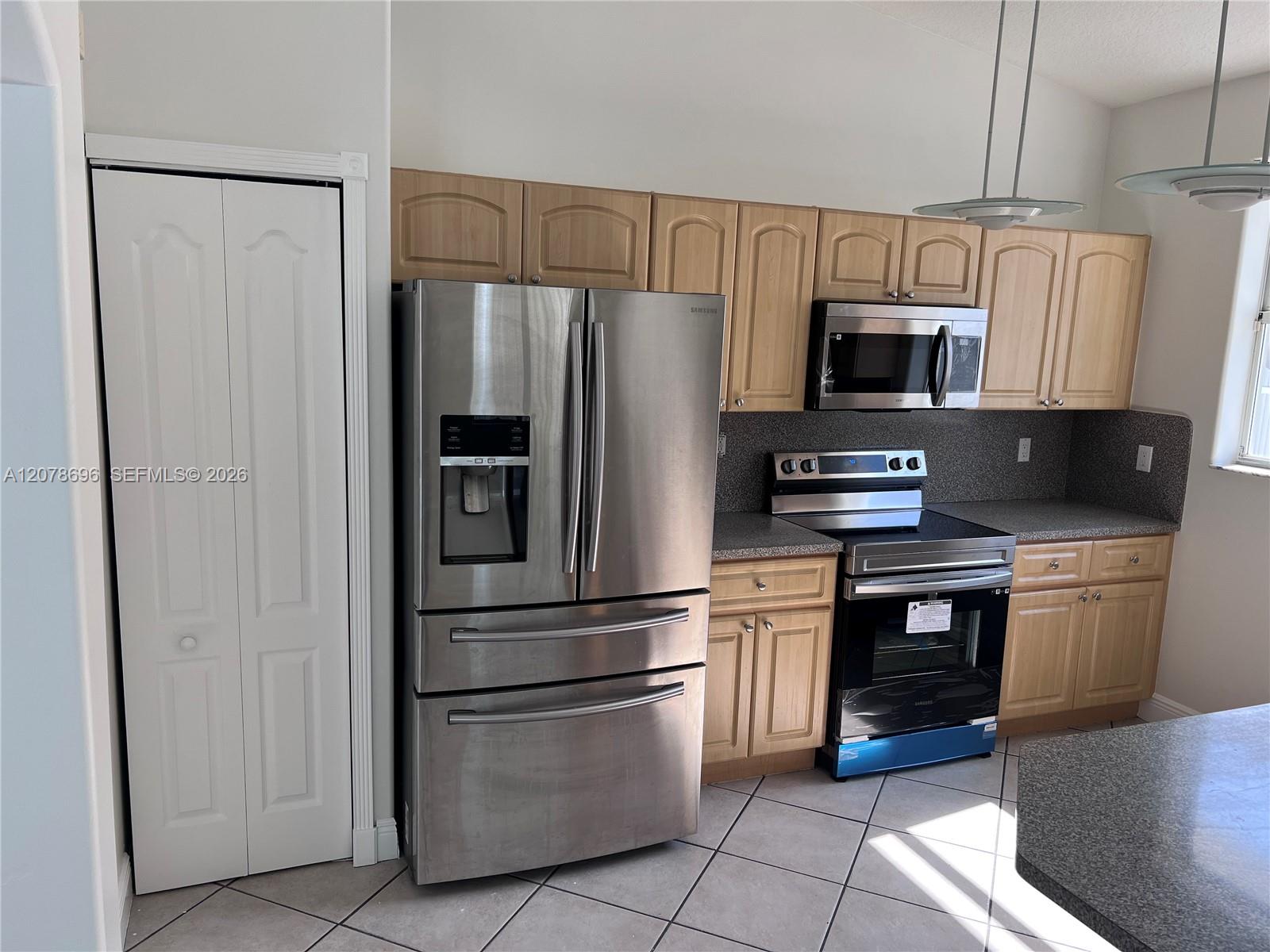 16147 SW 66th Ter # House — Photo 2
