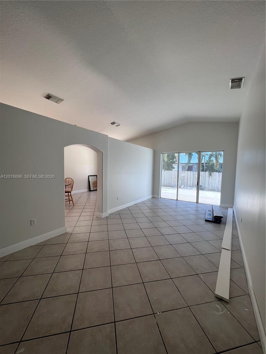 16147 SW 66th Ter # House — Photo 4