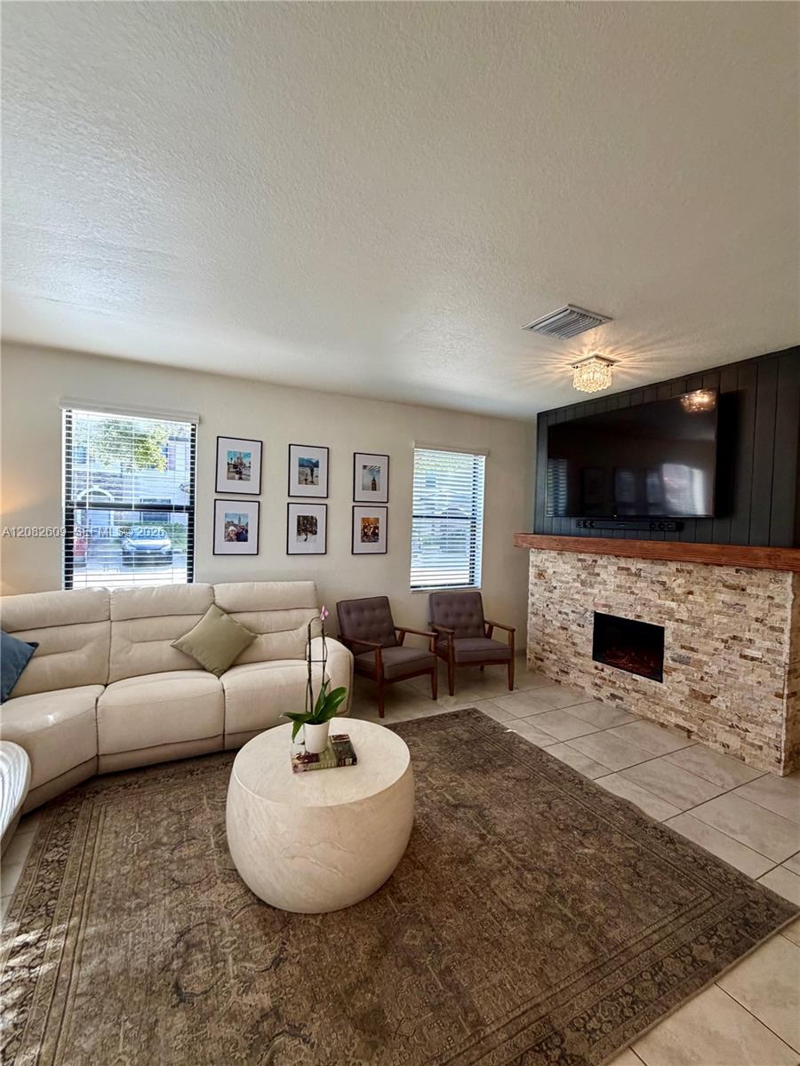 11416 SW 248th Ter — Photo 3