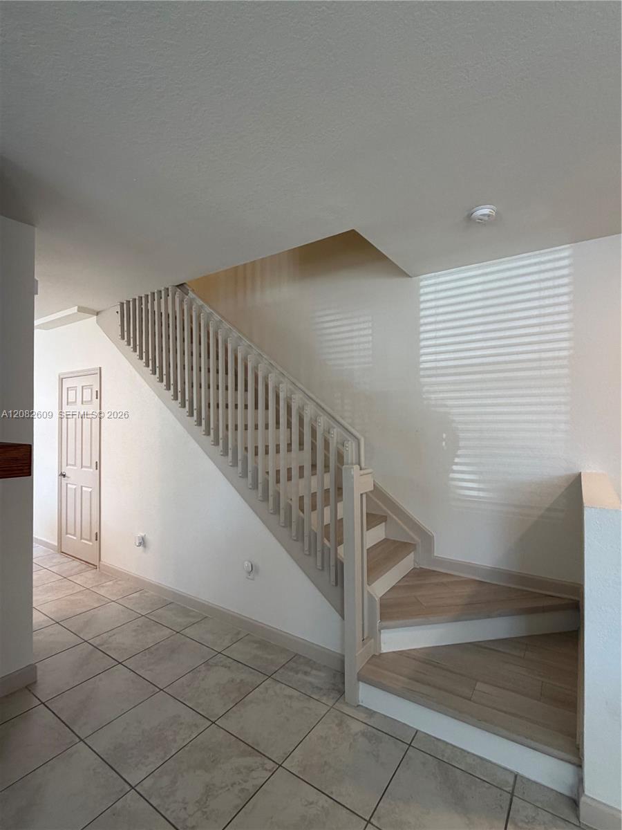 11416 SW 248th Ter — Photo 4