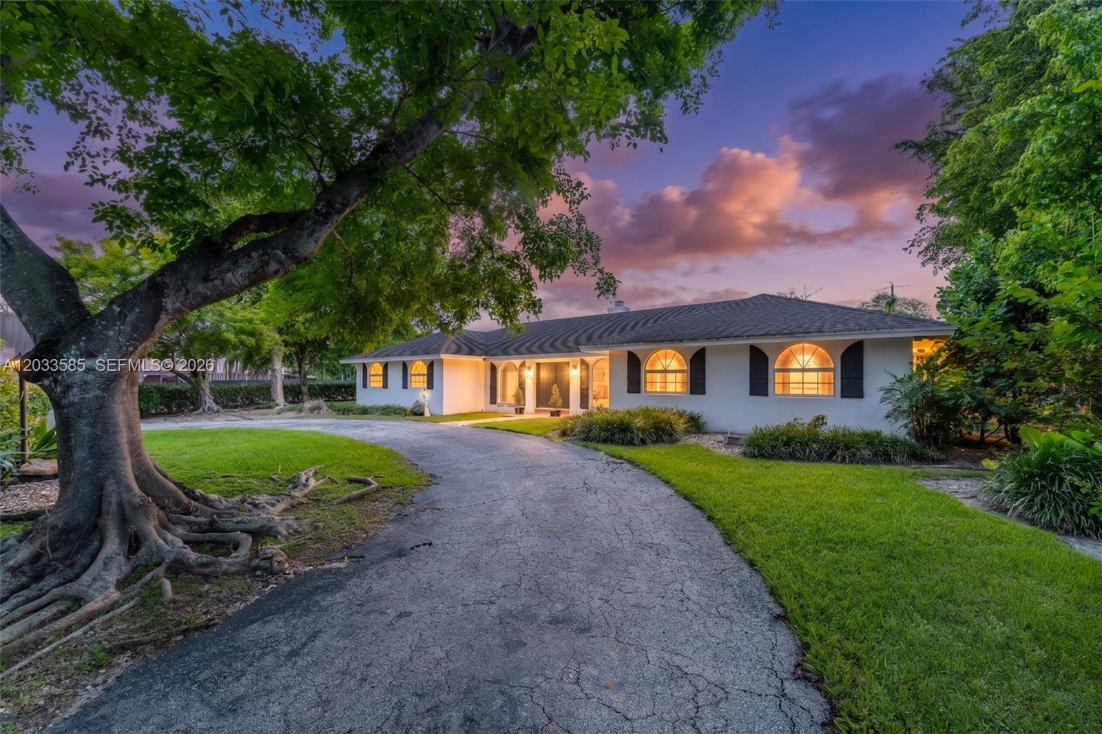 7603 SW 91st Ave, Miami FL 33173