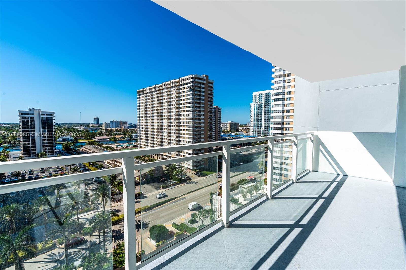 2030 S Ocean Dr # 1127, Hallandale Beach FL 33009