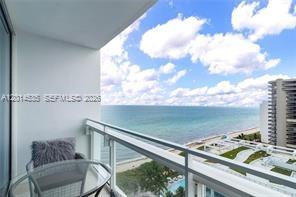 6801 Collins Ave View 14