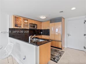 6801 Collins Ave View 7