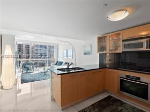6801 Collins Ave View 8