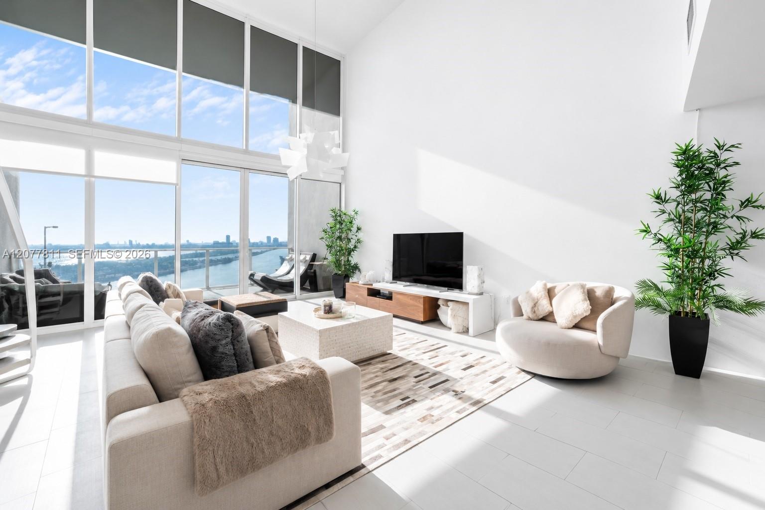 1040 Biscayne Blvd # 3203, Miami FL 33132