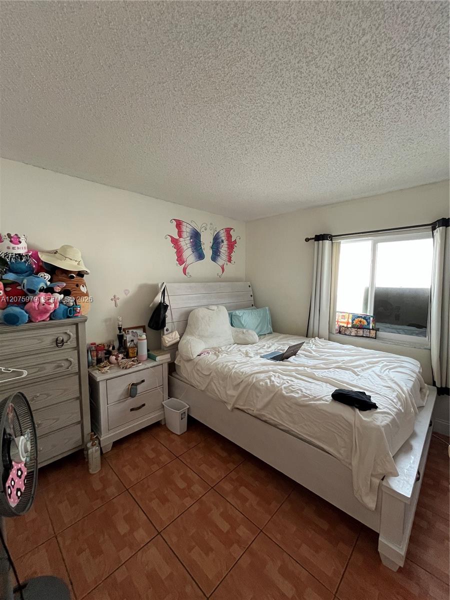 14305 SW 177th St — Photo 3