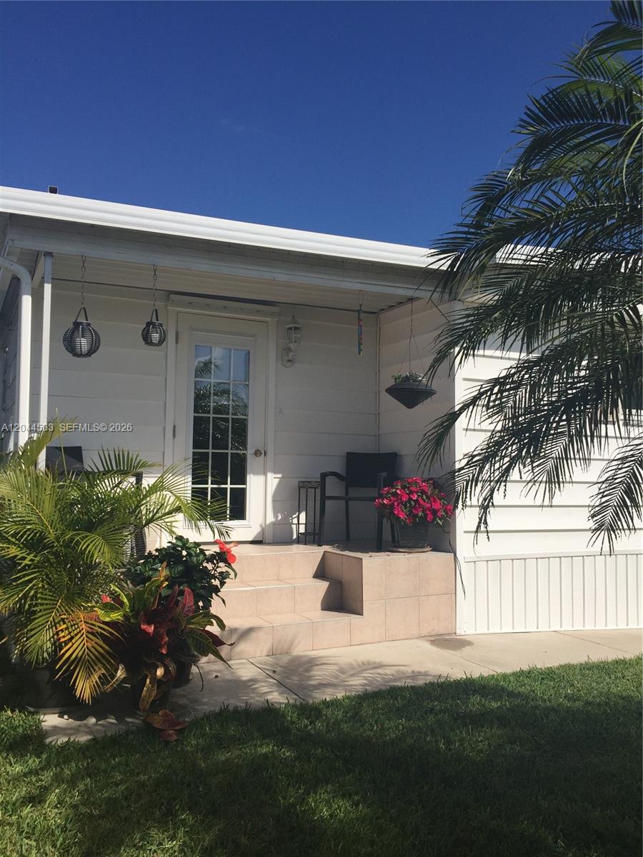 5125 SW 26th Ct, Hollywood FL 33023