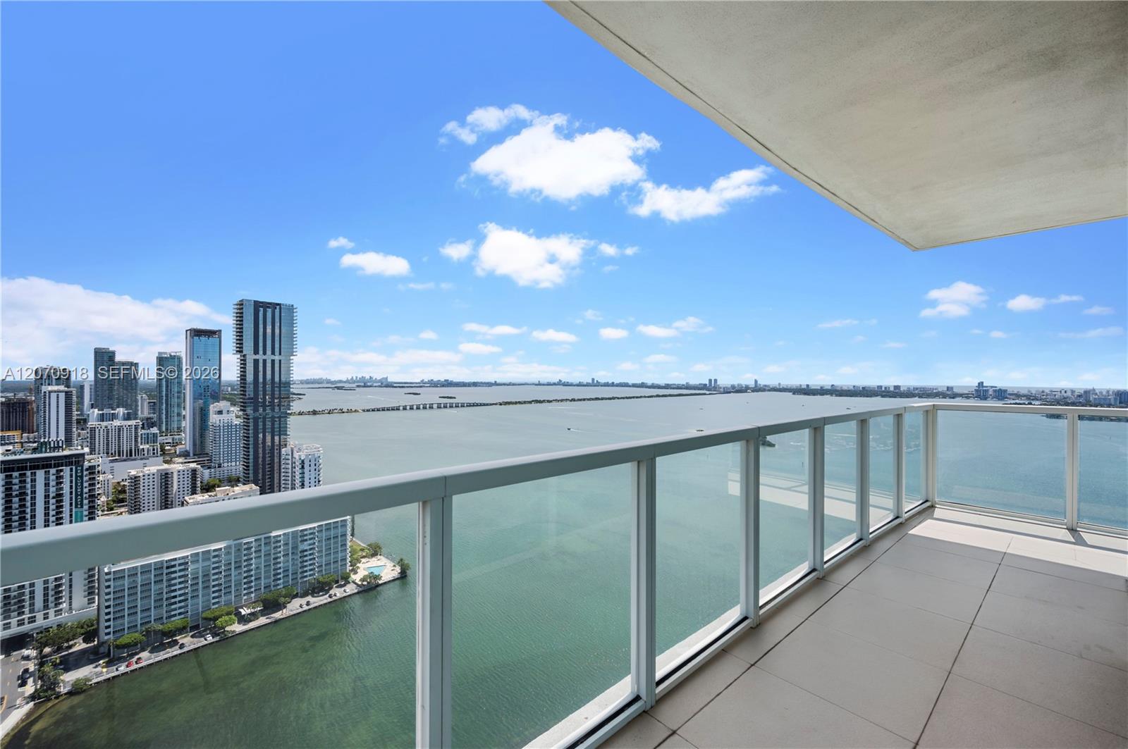 1900 N Bayshore Dr # 4302 — Photo 4