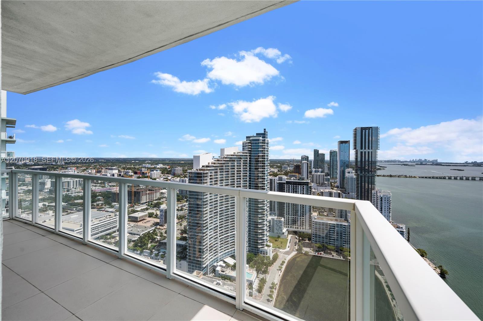 1900 N Bayshore Dr # 4302 — Photo 5