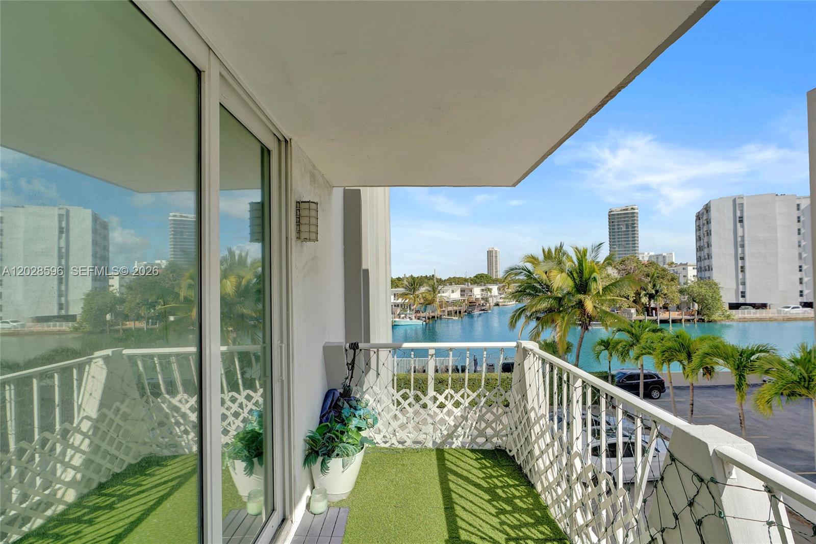 7133 Bay Dr # 305, Miami Beach FL 33141