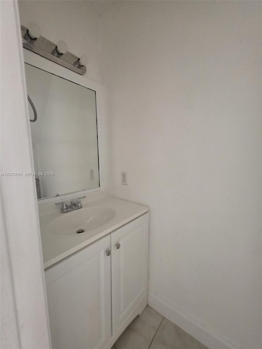 5827 W 26th Ave # 5827 — Photo 3
