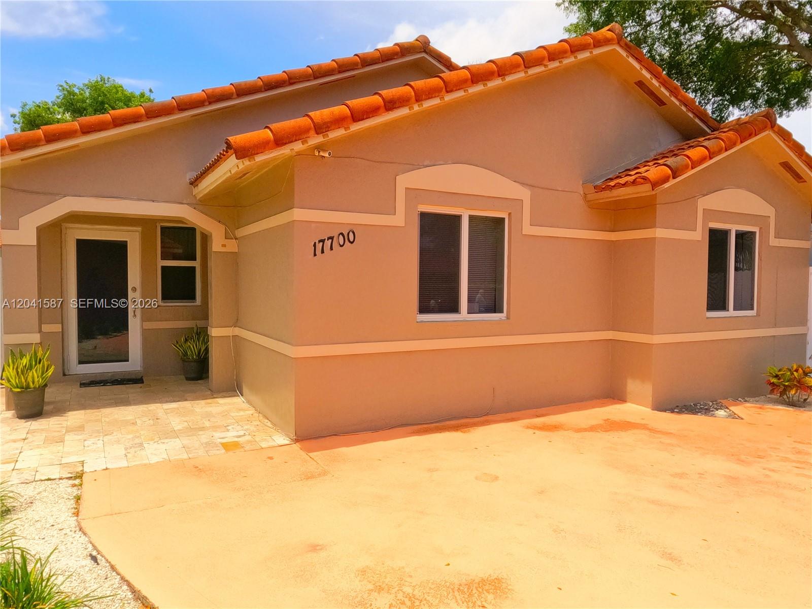 17700 SW 145th Ave, Miami FL 33177