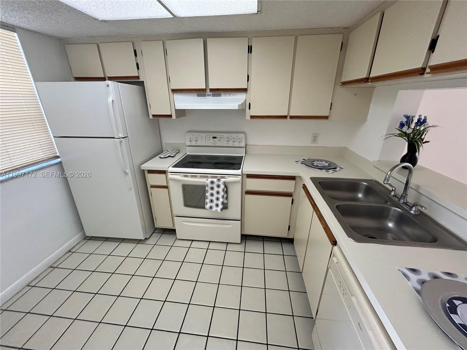 5200 NW 31st Ave # 160 — Photo 5