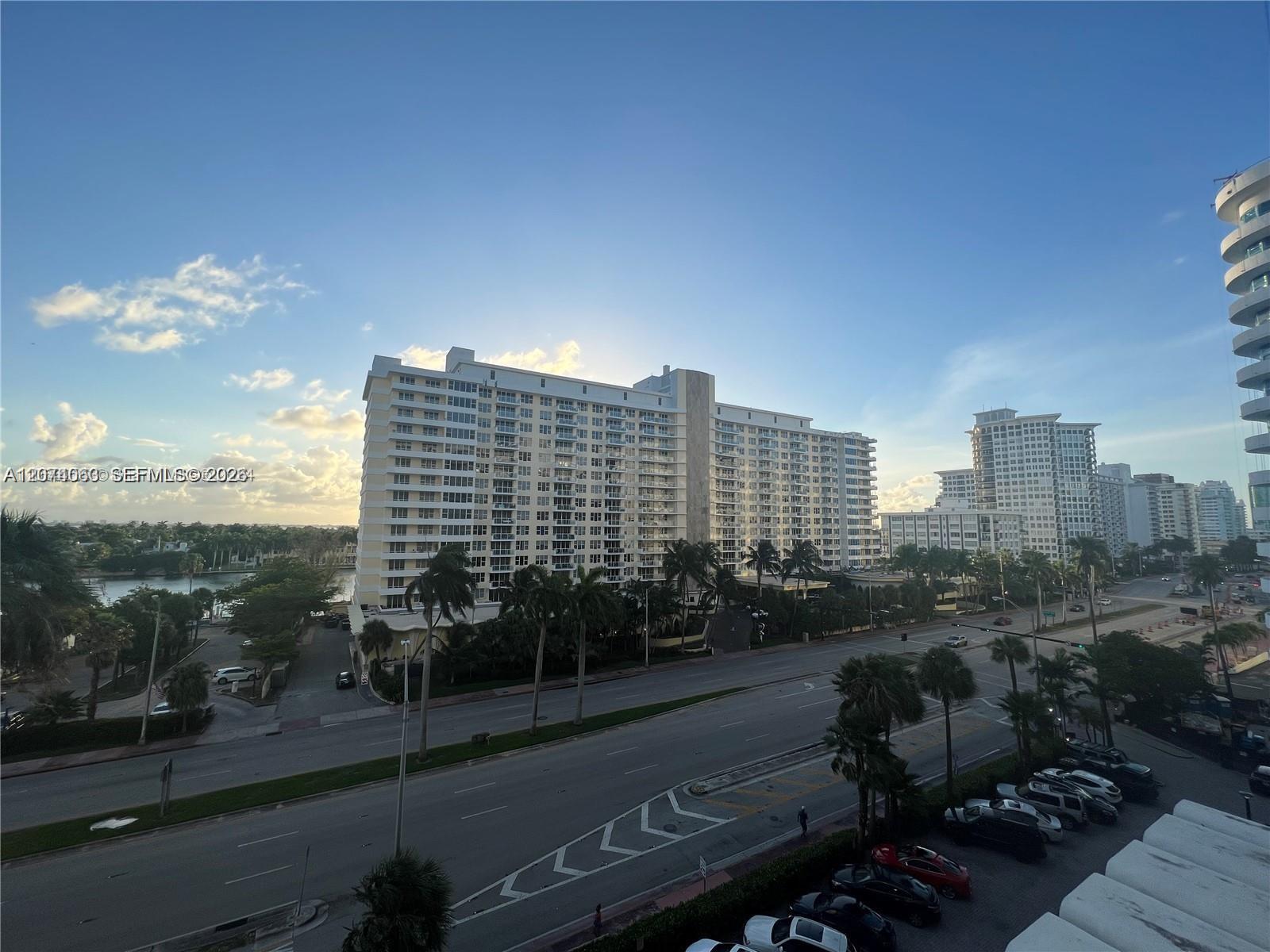 5555 Collins Ave # 7T — Photo 3