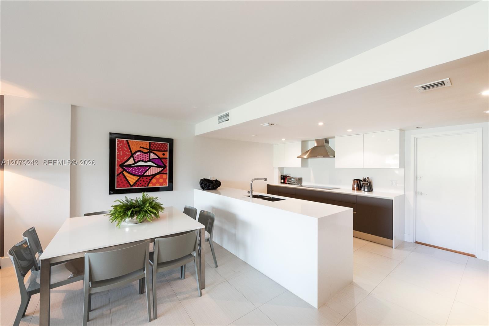 199 Ocean Lane Dr # 206 — Photo 5