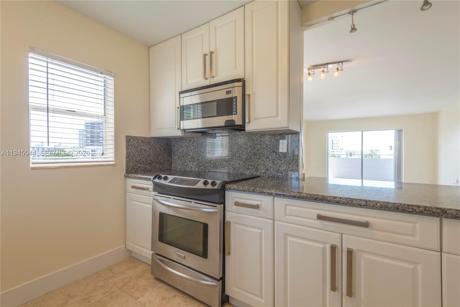 1200 14th St # 5E View 9