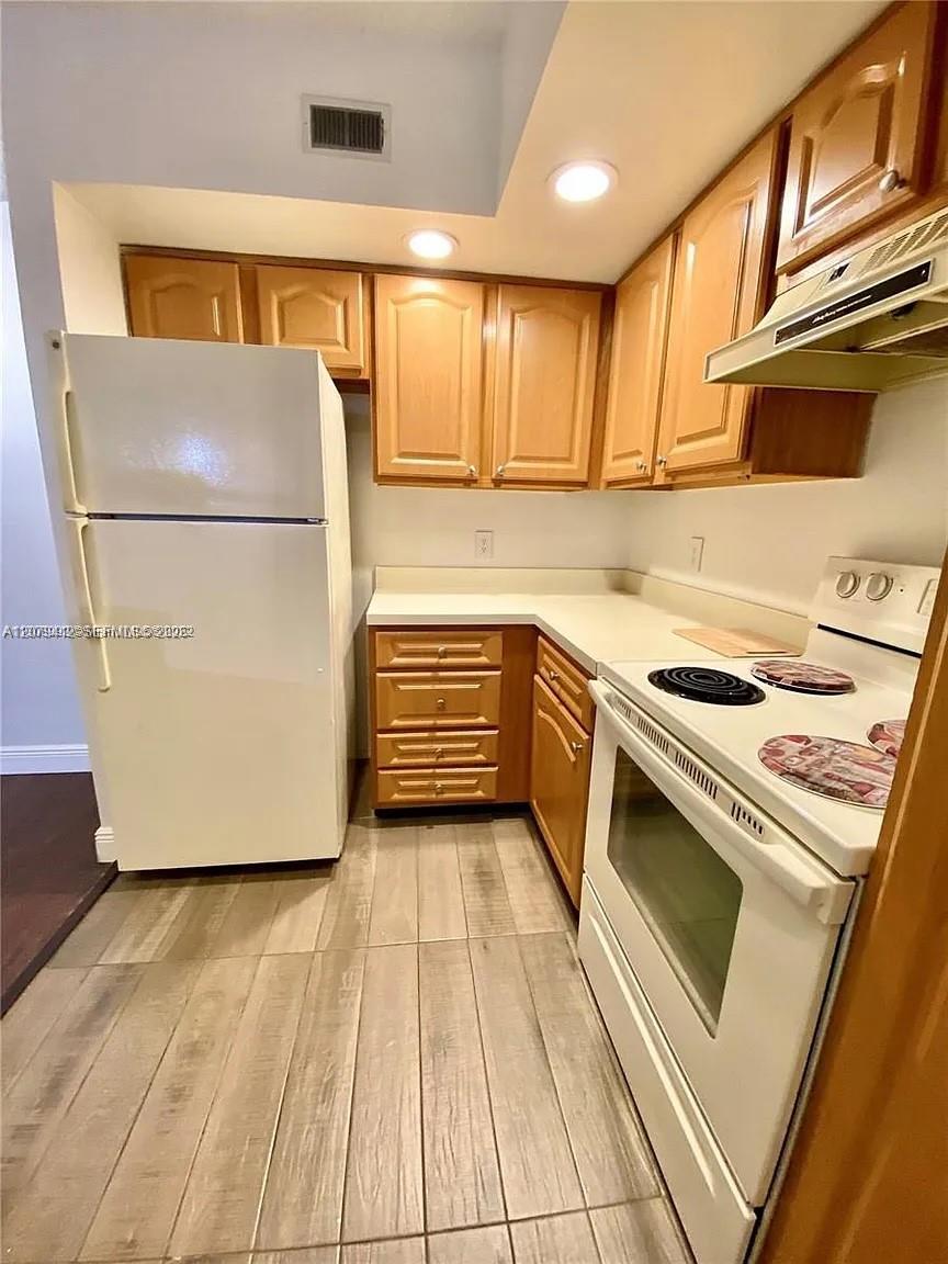 13090 Vista Isles Dr # 125 — Photo 5