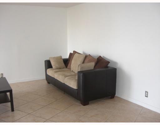 200 Leslie Drive — Photo 2