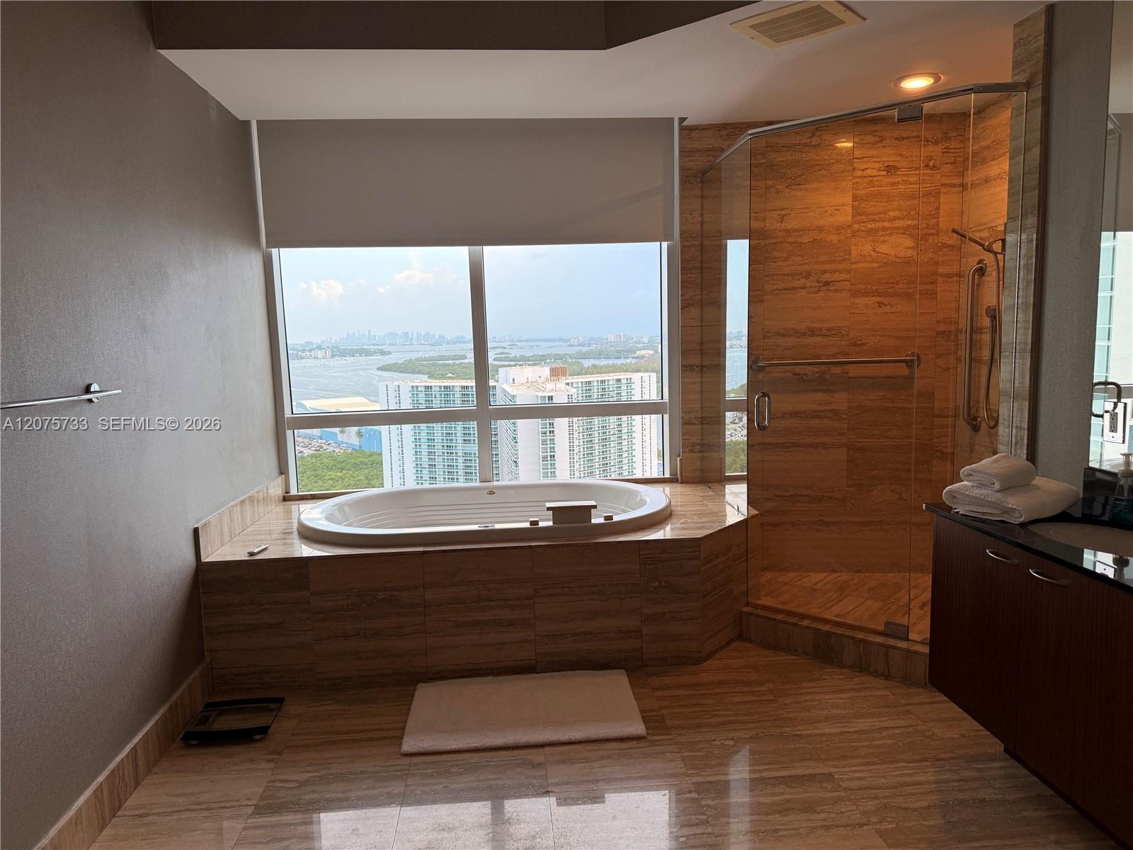 16001 SW Collins Ave # 2406 — Photo 2