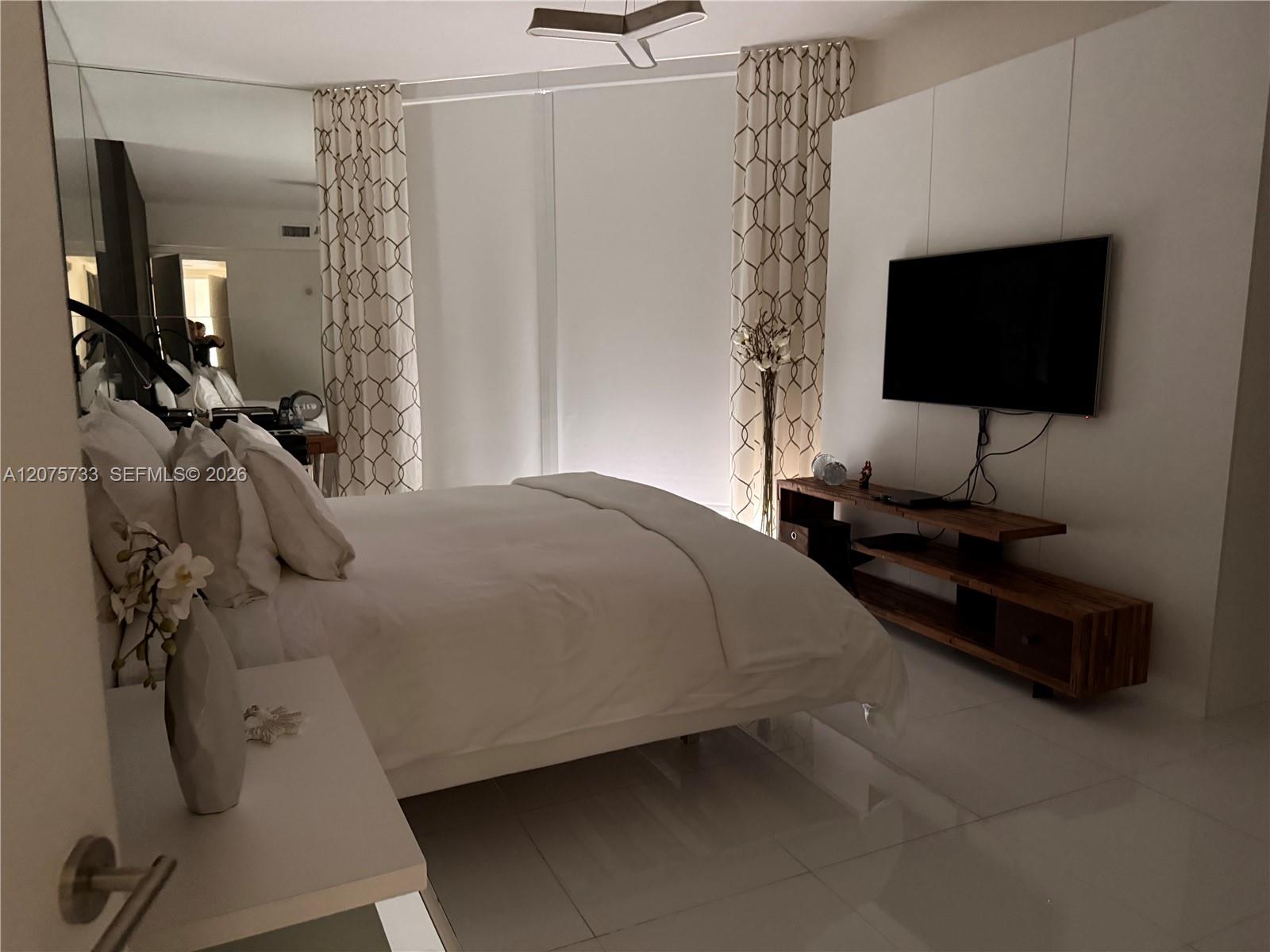 16001 SW Collins Ave # 2406 — Photo 5