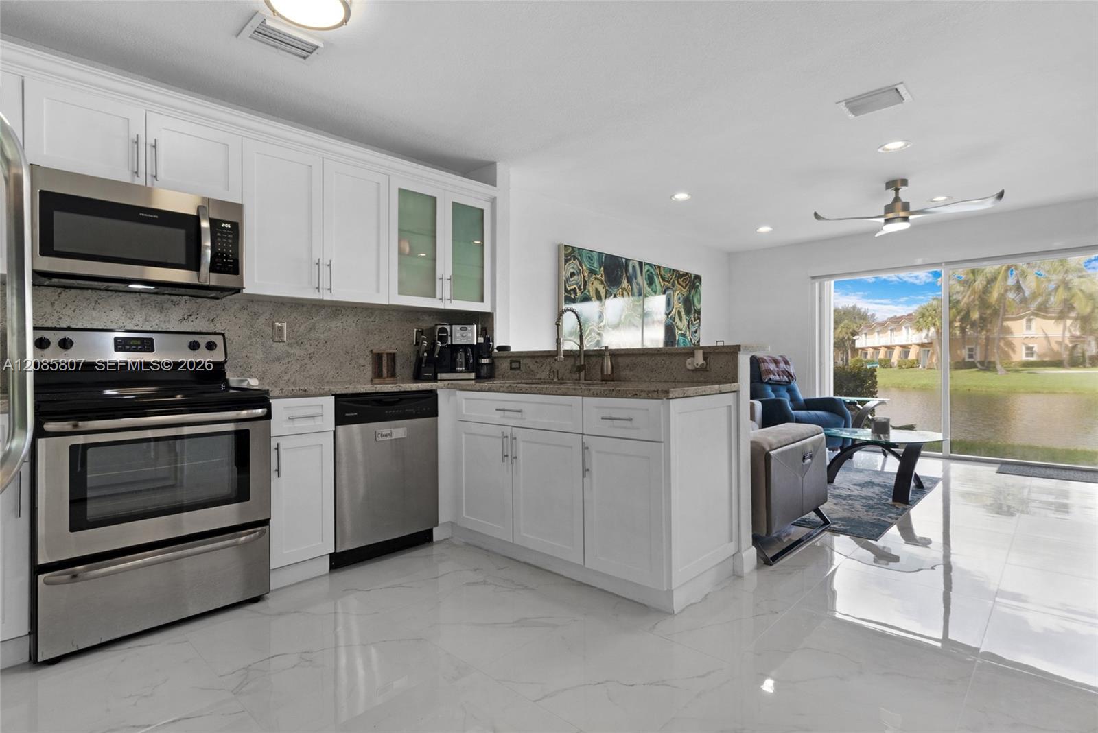 12905 SW 31st Ct # TOWNHOUSE — Photo 2