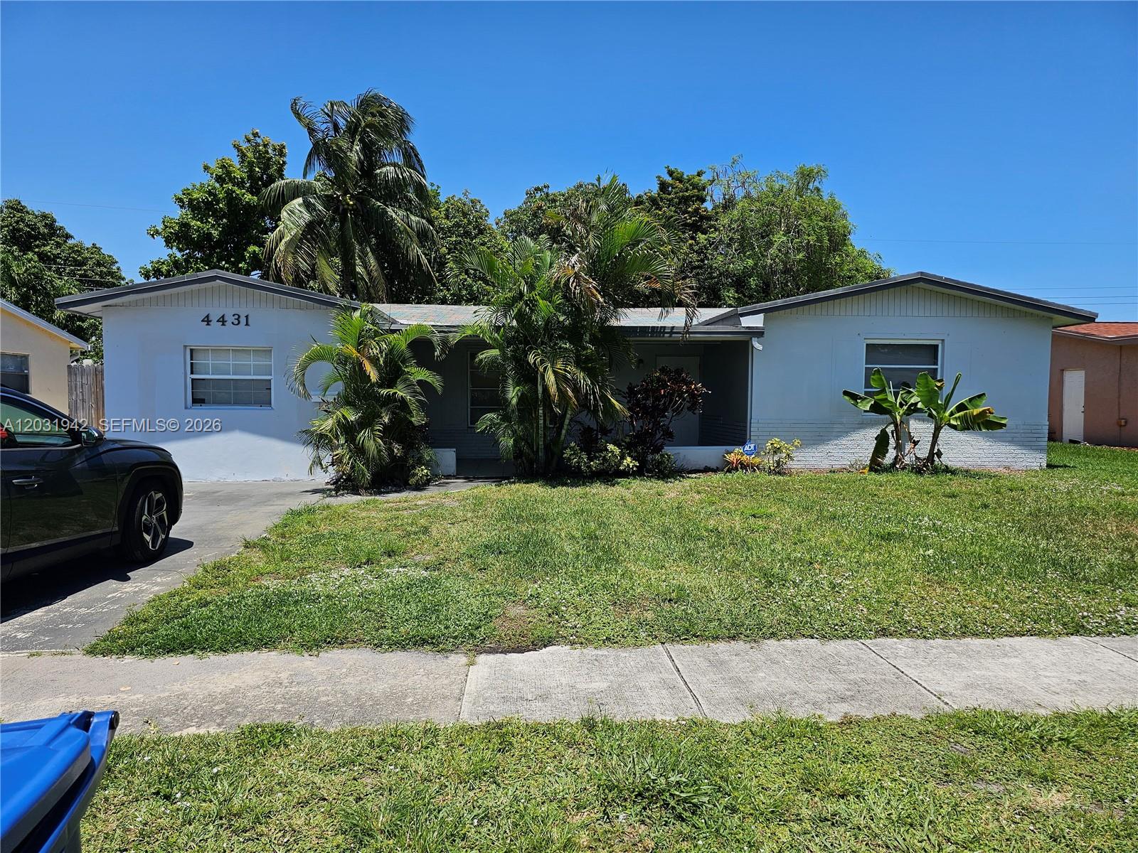 4431 NW 23rd Ct, Lauderhill FL 33313