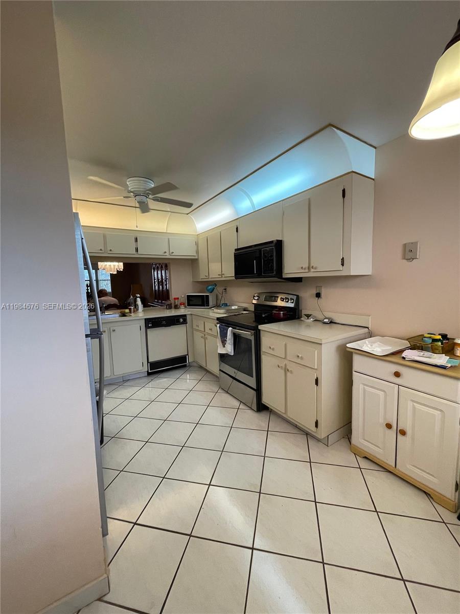 2606 NW 104th Ave # 301 — Photo 2
