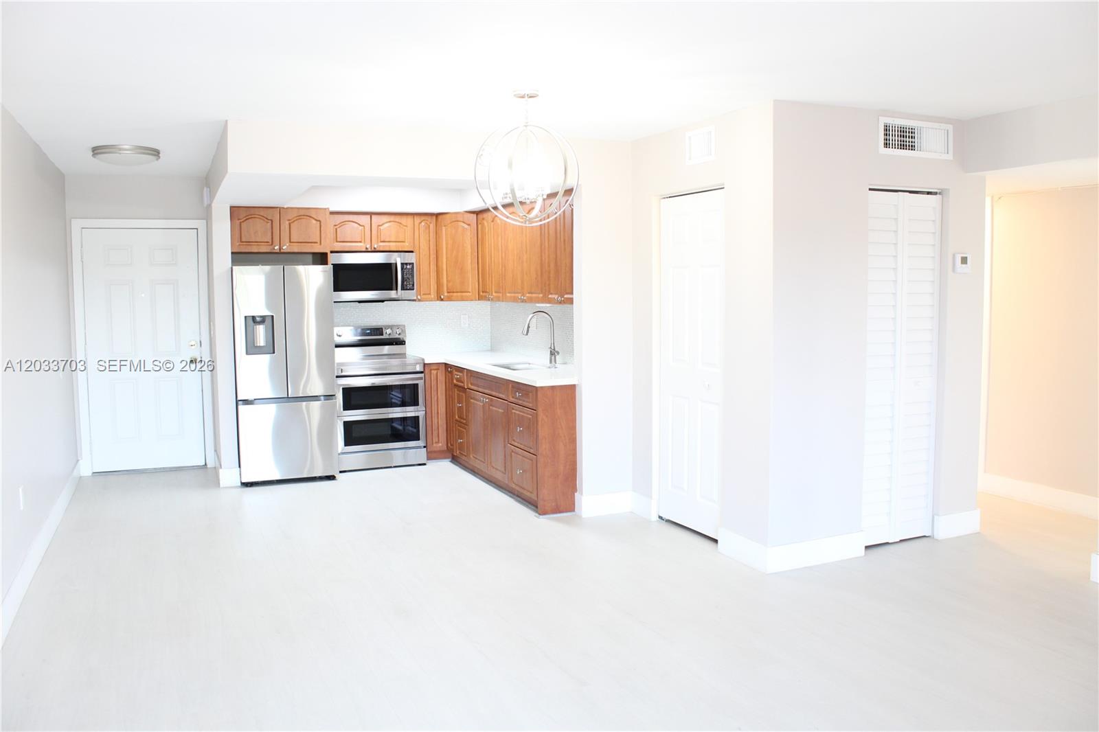 6780 W 2nd Ct # 401, Hialeah FL 33012