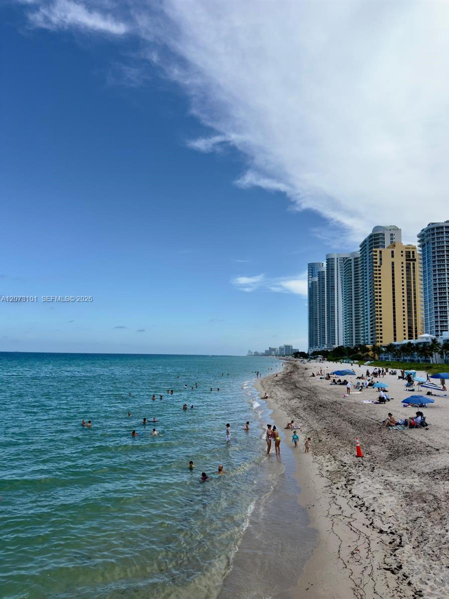 16699 Collins Ave # 3609 — Photo 4
