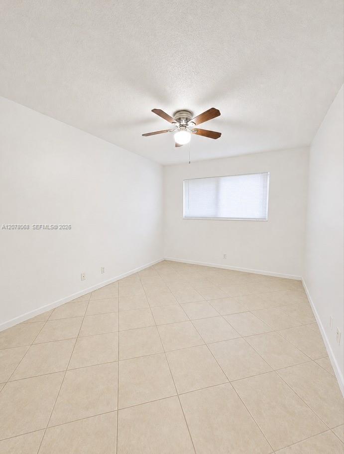 1231 NE 23rd Ave # 3 — Photo 5