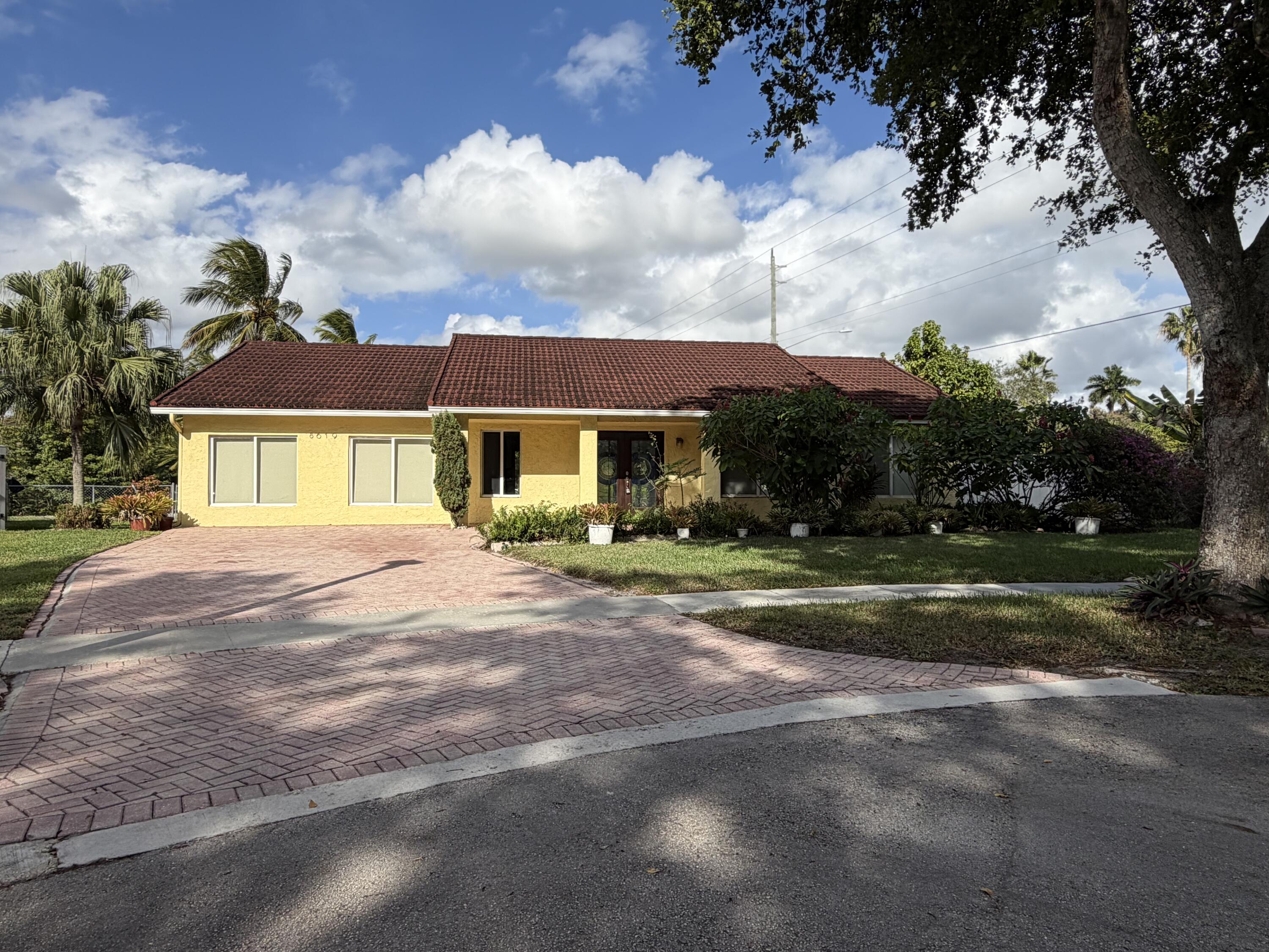 8619 SW 51st Street, Cooper City FL 33328