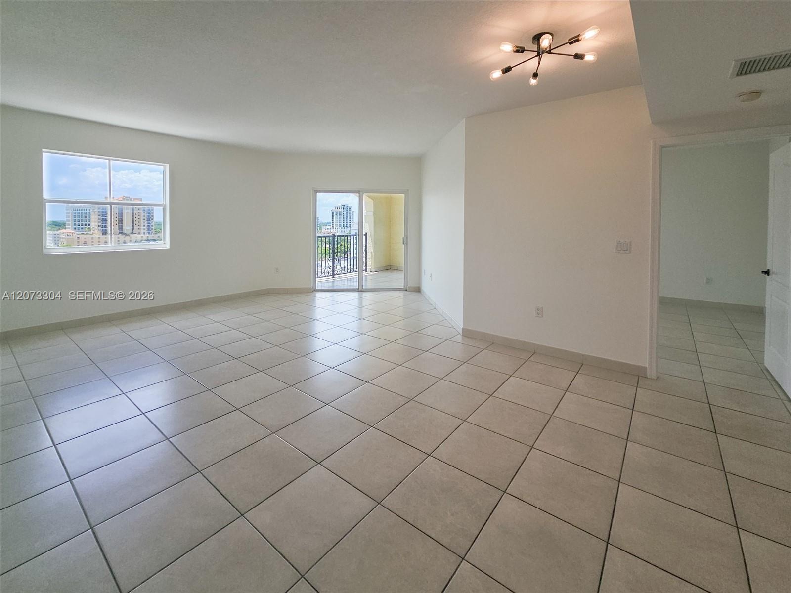 1627 SW 37th Ave # 803 — Photo 5