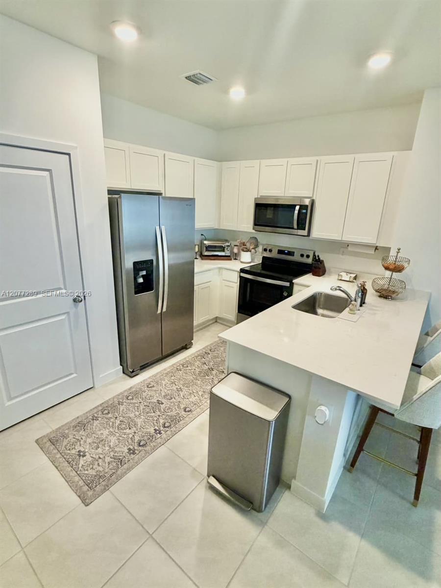 856 SW 11th Way — Photo 4